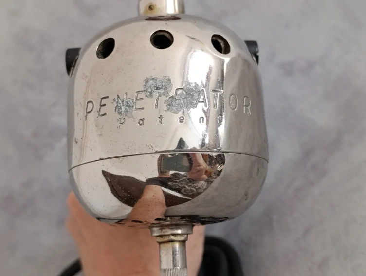 Historický vibrační masážní / terapeutický přístroj  PENETRATOR Patent